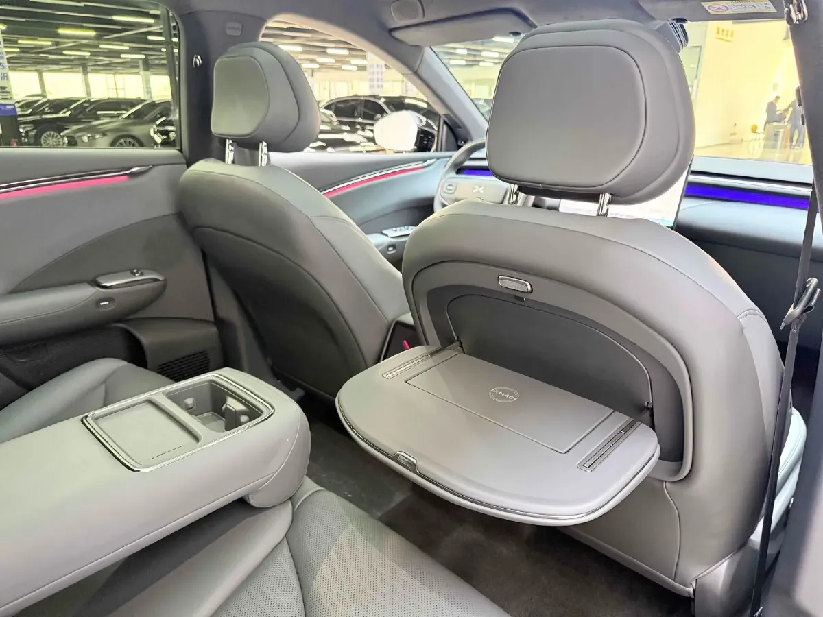 2025 Xpeng G7 BEV,autocango,china used car exporter,china ev exporter,chinese used car exporter,chinese used ev exporter