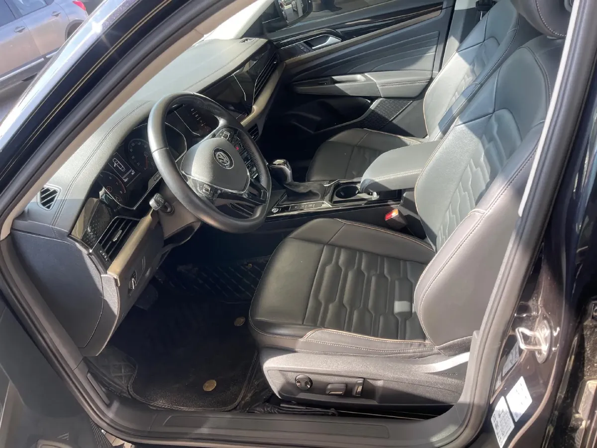 2019 Volkswagen Passat 1.4T 150HP L4 7DCT,autocango,china used car exporter,china ev exporter,chinese used car exporter,chinese used ev exporter