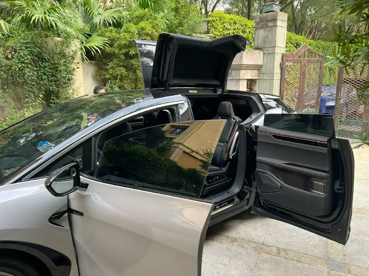 2021 HiPhi X BEV 97KWH,autocango,china used car exporter,china ev exporter,chinese used car exporter,chinese used ev exporter