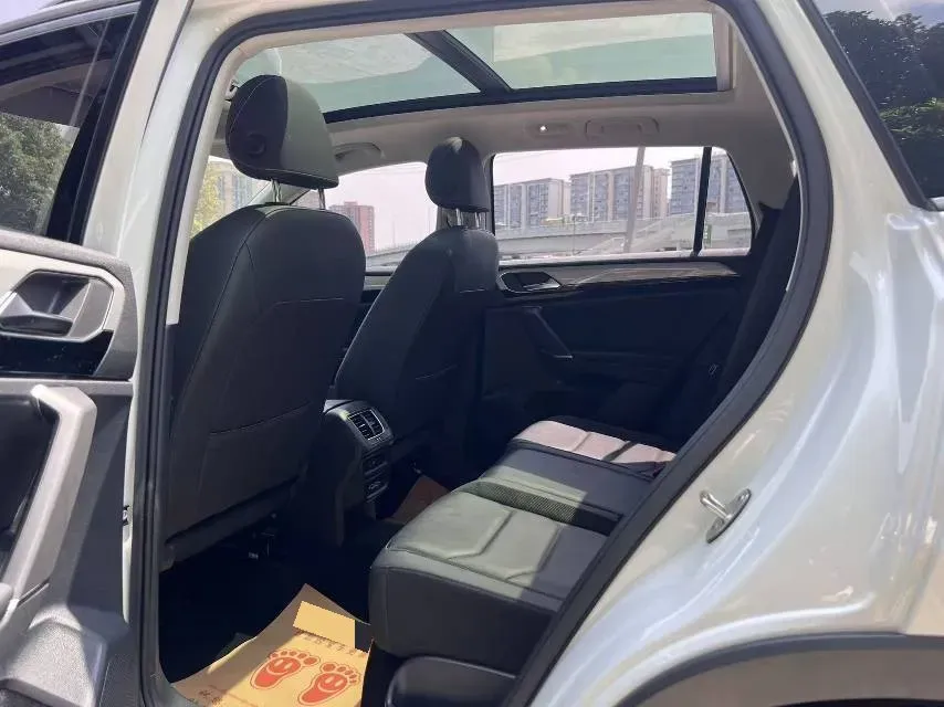 2019 Volkswagen Tayron 2.0T 186HP L4 7DCT,autocango,china used car exporter,china ev exporter,chinese used car exporter,chinese used ev exporter