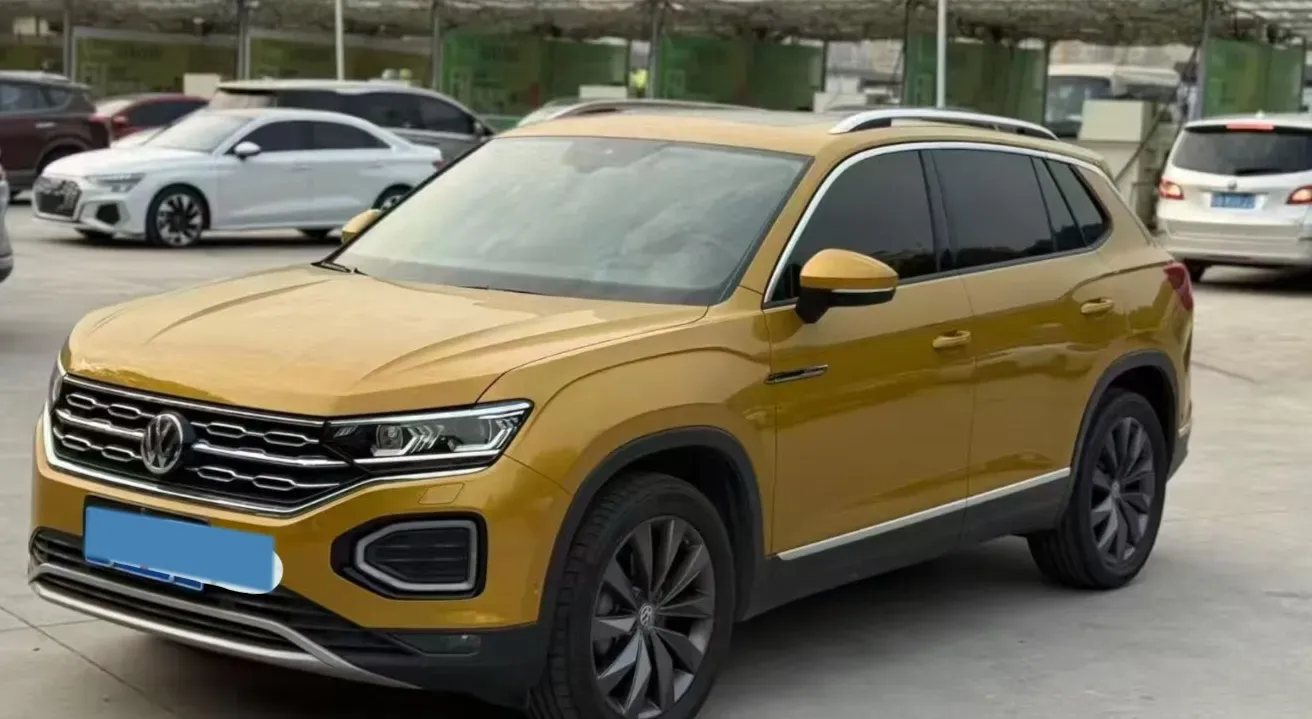 2019 Jeep Cherokee 2.0T 265HP L4 9AT,autocango,china used car exporter,china ev exporter,chinese used car exporter,chinese used ev exporter