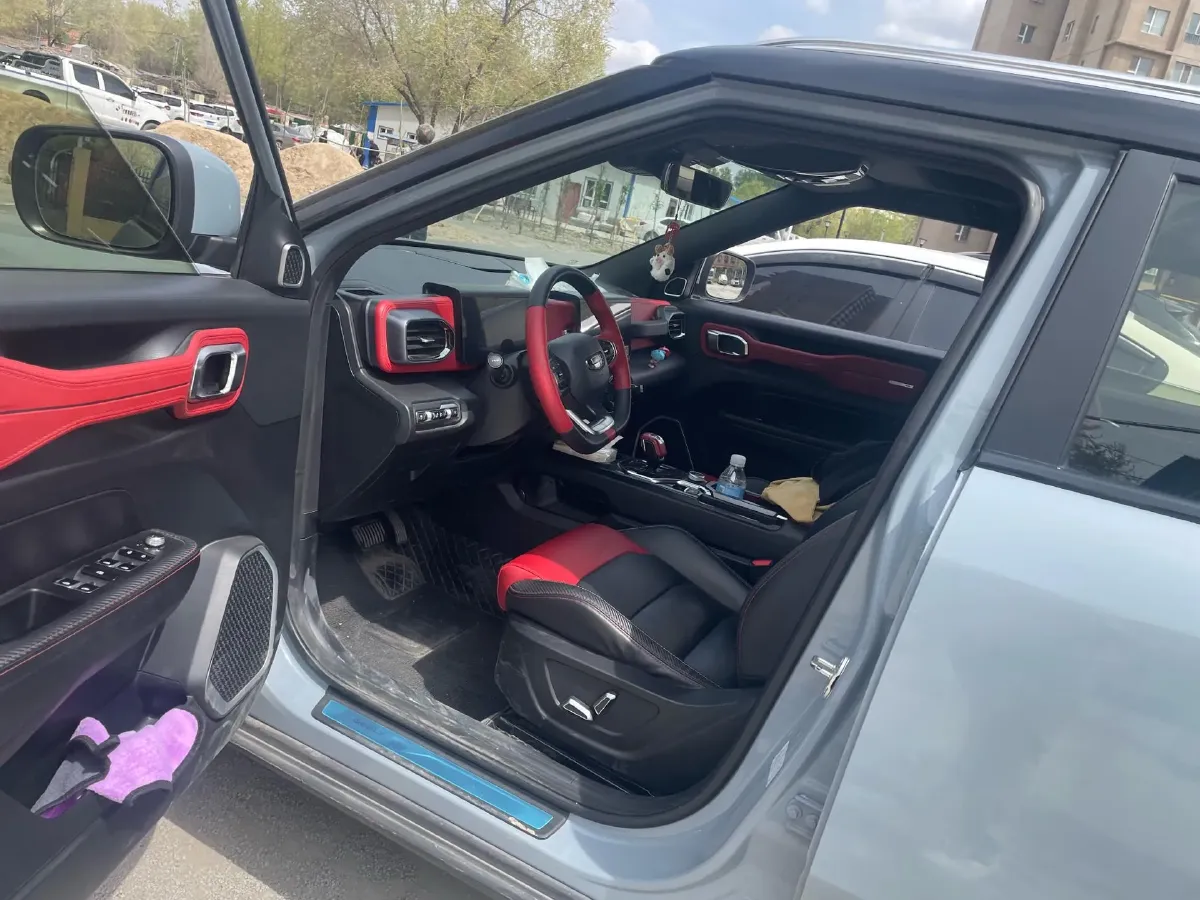 2020 Geely ICON 1.5T 177HP L3 7DCT,autocango,china used car exporter,china ev exporter,chinese used car exporter,chinese used ev exporter