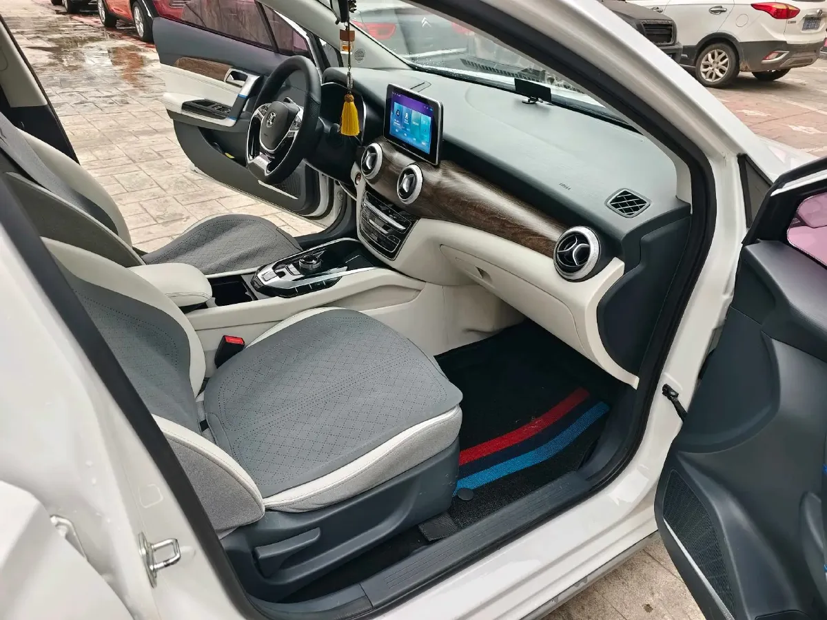 2018 BeiJing Auto EU5 BEV 53.66KWH,autocango,china used car exporter,china ev exporter,chinese used car exporter,chinese used ev exporter