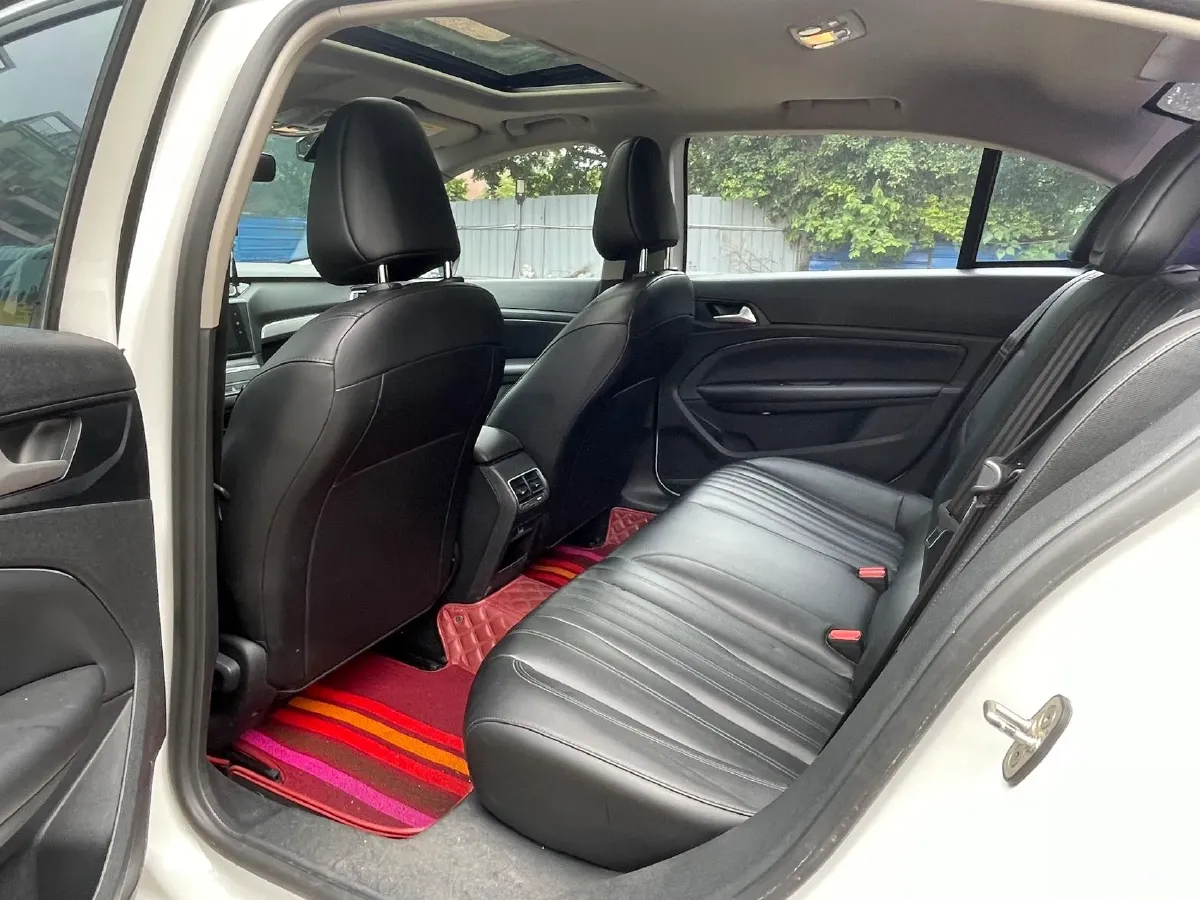 2018 Peugeot 408 1.2T 136HP L3 6AT,autocango,china used car exporter,china ev exporter,chinese used car exporter,chinese used ev exporter