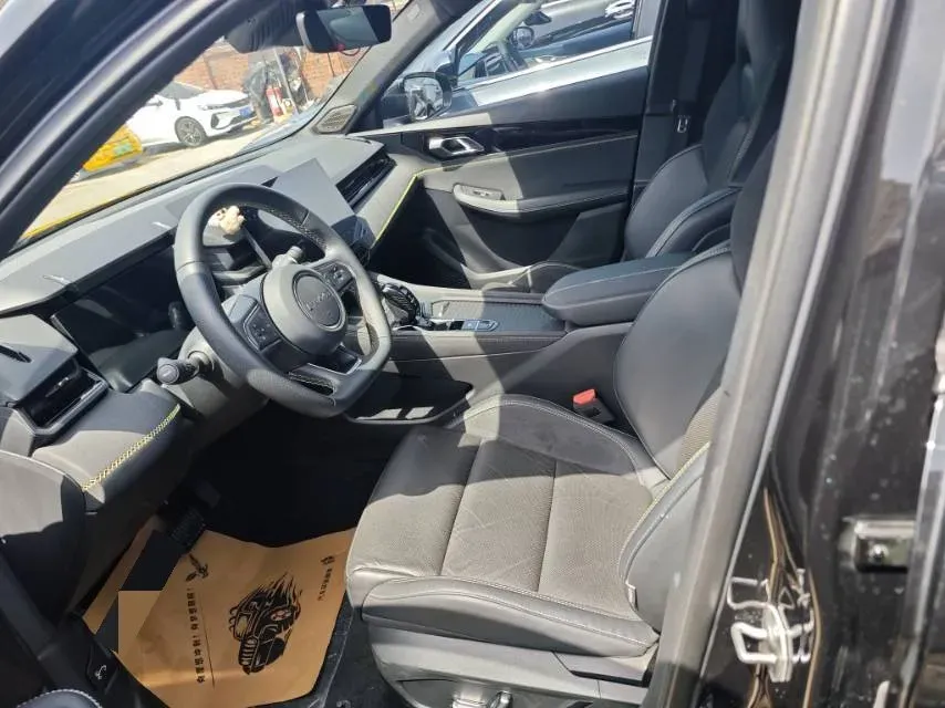 2023 MAXUS G50 1.5T 181HP L4 7DCT,autocango,china used car exporter,china ev exporter,chinese used car exporter,chinese used ev exporter