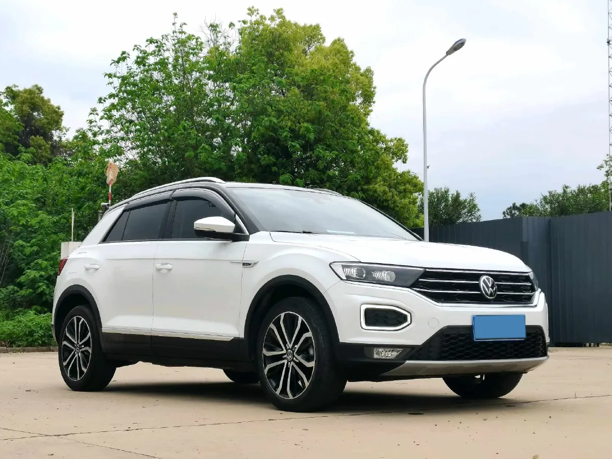 2021 Volkswagen T-Roc 1.4T 150HP L4 7DCT,autocango,china used car exporter,china ev exporter,chinese used car exporter,chinese used ev exporter