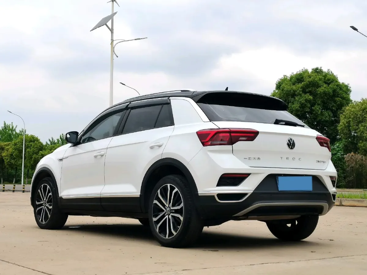 2021 Volkswagen T-Roc 1.4T 150HP L4 7DCT,autocango,china used car exporter,china ev exporter,chinese used car exporter,chinese used ev exporter