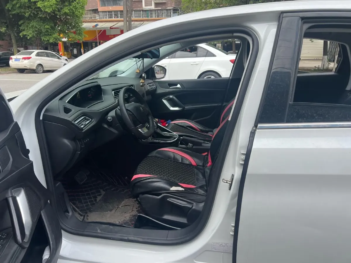 2019 Peugeot 308 1.2T 136HP L3 6AT,autocango,china used car exporter,china ev exporter,chinese used car exporter,chinese used ev exporter