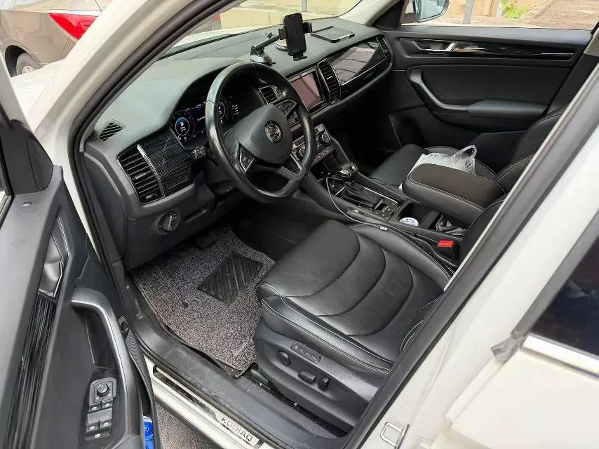 2019 Chevrolet Equinox 2.0T 260HP L4 9AT,autocango,china used car exporter,china ev exporter,chinese used car exporter,chinese used ev exporter