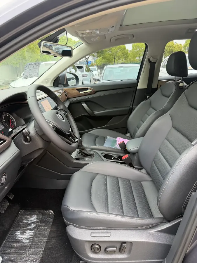 2020 Volkswagen Tharu 1.4T 150HP L4 7DCT,autocango,china used car exporter,china ev exporter,chinese used car exporter,chinese used ev exporter