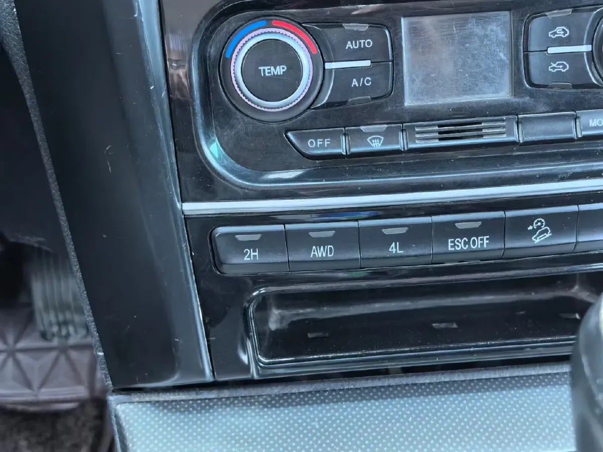 2018 Haval H5 Class 2.0T 150HP L4 6MT,autocango,china used car exporter,china ev exporter,chinese used car exporter,chinese used ev exporter