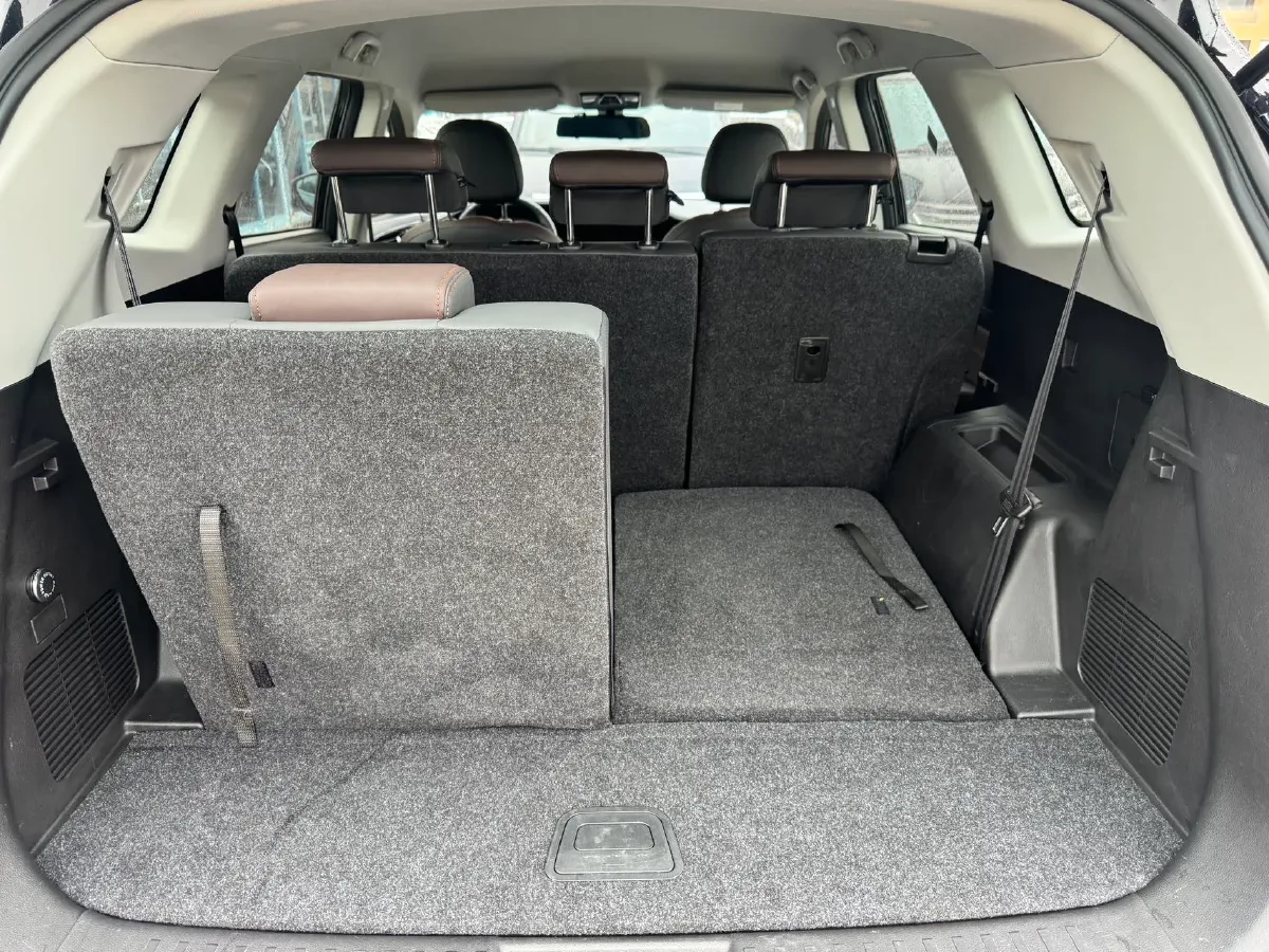 2022 Jetour X90 1.5T 156HP L4 6MT,autocango,china used car exporter,china ev exporter,chinese used car exporter,chinese used ev exporter