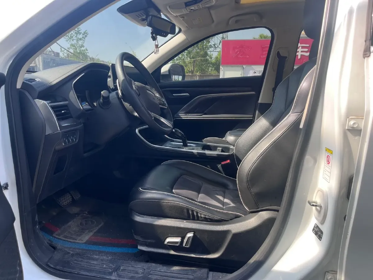 2021 Haval H6 1.5T 169HP L4 7DCT,autocango,china used car exporter,china ev exporter,chinese used car exporter,chinese used ev exporter