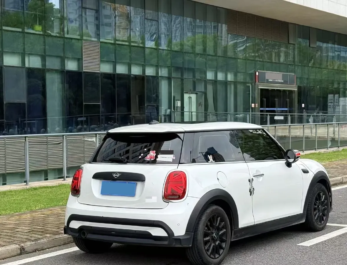 2023 MINI MINI 1.5T 102HP L3 7DCT,autocango,china used car exporter,china ev exporter,chinese used car exporter,chinese used ev exporter