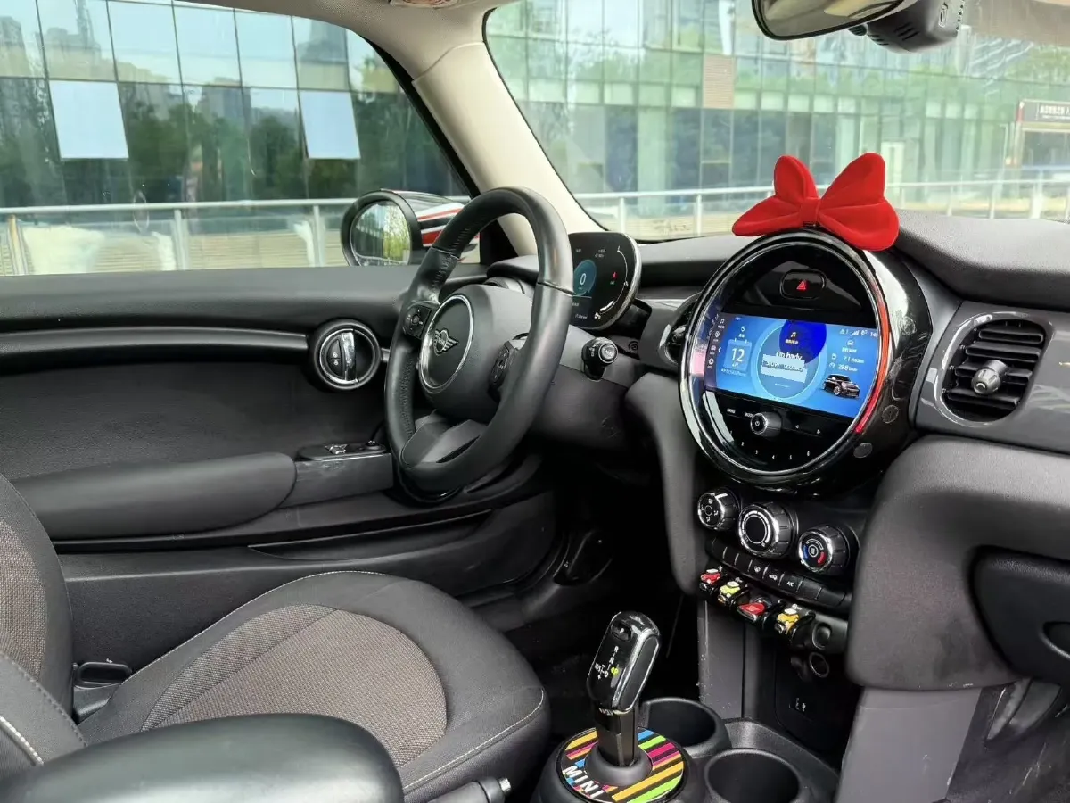 2023 MINI MINI 1.5T 102HP L3 7DCT,autocango,china used car exporter,china ev exporter,chinese used car exporter,chinese used ev exporter