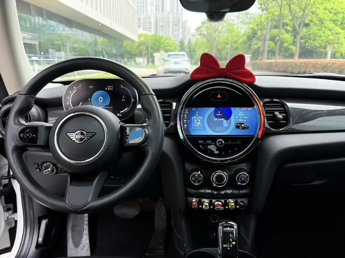 2023 MINI MINI 1.5T 102HP L3 7DCT,autocango,china used car exporter,china ev exporter,chinese used car exporter,chinese used ev exporter