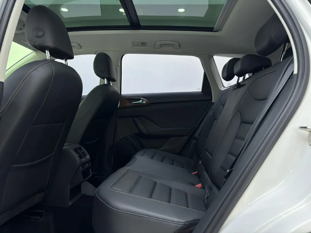 2022 Volkswagen Tharu 1.4T 150HP L4 7DCT,autocango,china used car exporter,china ev exporter,chinese used car exporter,chinese used ev exporter