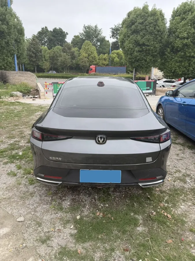 2023 ChangAn Lamore 1.5T 170HP L4 7DCT,autocango,china used car exporter,china ev exporter,chinese used car exporter,chinese used ev exporter