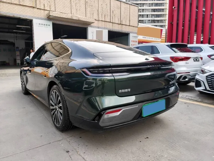 2025 Geely Galaxy Starshine 8 1.5T 163HP L4 3DHT PHEV 27.69KWH,autocango,china used car exporter,china ev exporter,chinese used car exporter,chinese used ev exporter