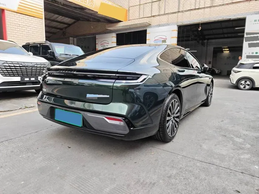 2025 Geely Galaxy Starshine 8 1.5T 163HP L4 3DHT PHEV 27.69KWH,autocango,china used car exporter,china ev exporter,chinese used car exporter,chinese used ev exporter