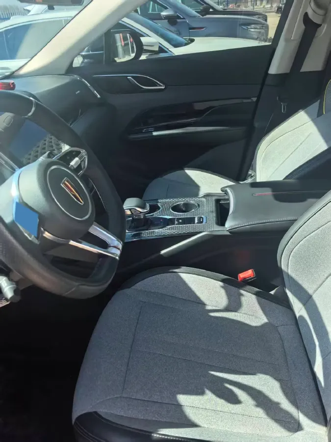 2024 HongQi HS3 1.5T 169HP L4 7DCT,autocango,china used car exporter,china ev exporter,chinese used car exporter,chinese used ev exporter