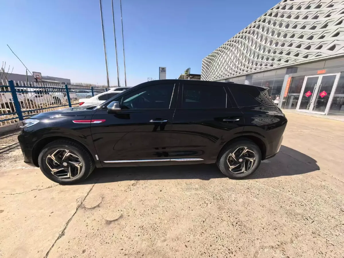 2024 HongQi HS3 1.5T 169HP L4 7DCT,autocango,china used car exporter,china ev exporter,chinese used car exporter,chinese used ev exporter