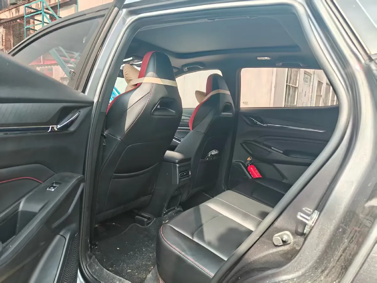 2025 ChangAn X5 PLUS 1.5T 188HP L4 7DCT,autocango,china used car exporter,china ev exporter,chinese used car exporter,chinese used ev exporter