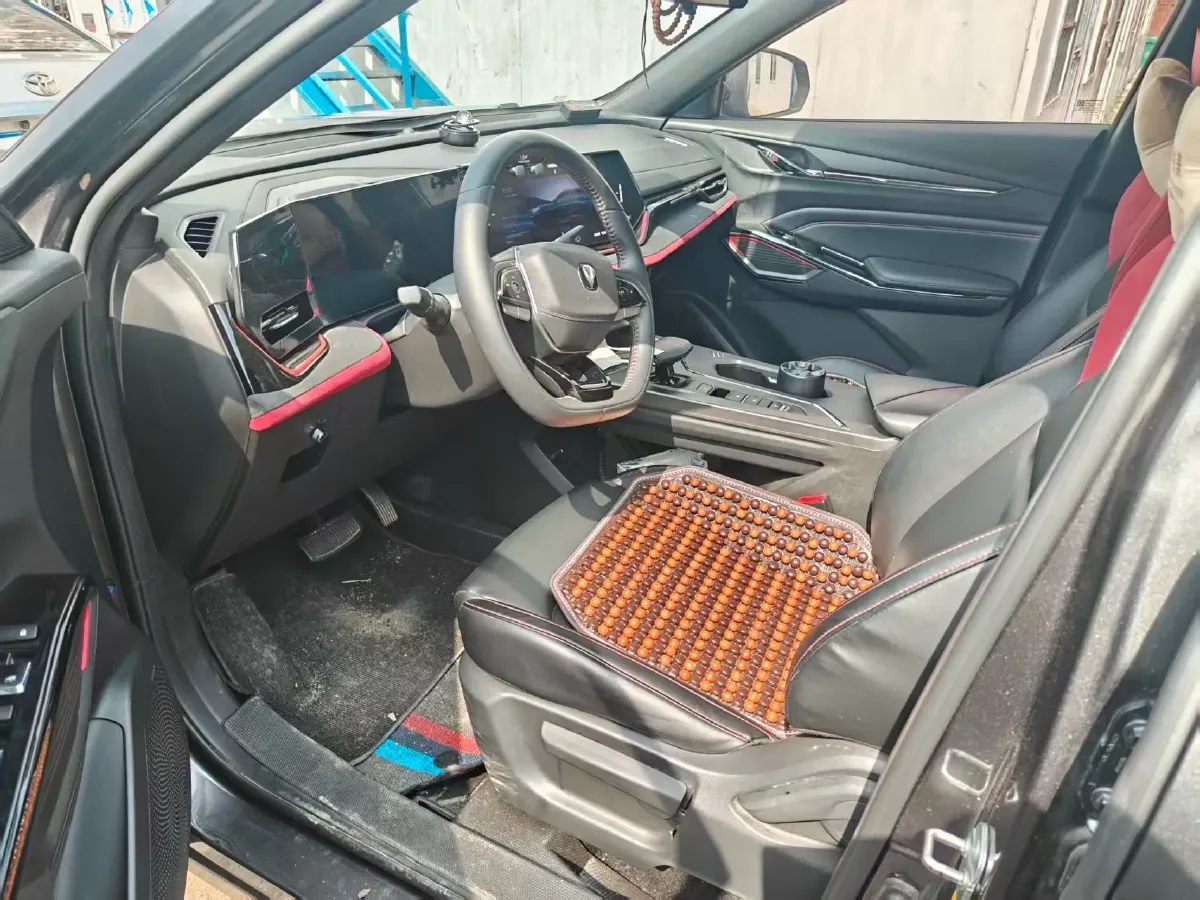 2025 ChangAn X5 PLUS 1.5T 188HP L4 7DCT,autocango,china used car exporter,china ev exporter,chinese used car exporter,chinese used ev exporter