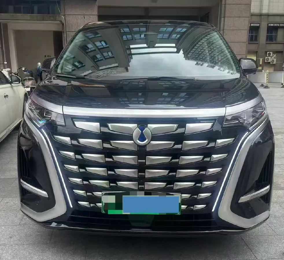 2024 Denza D9 1.5T 139HP L4 E-CVT PHEV 40KWH,autocango,china used car exporter,china ev exporter,chinese used car exporter,chinese used ev exporter