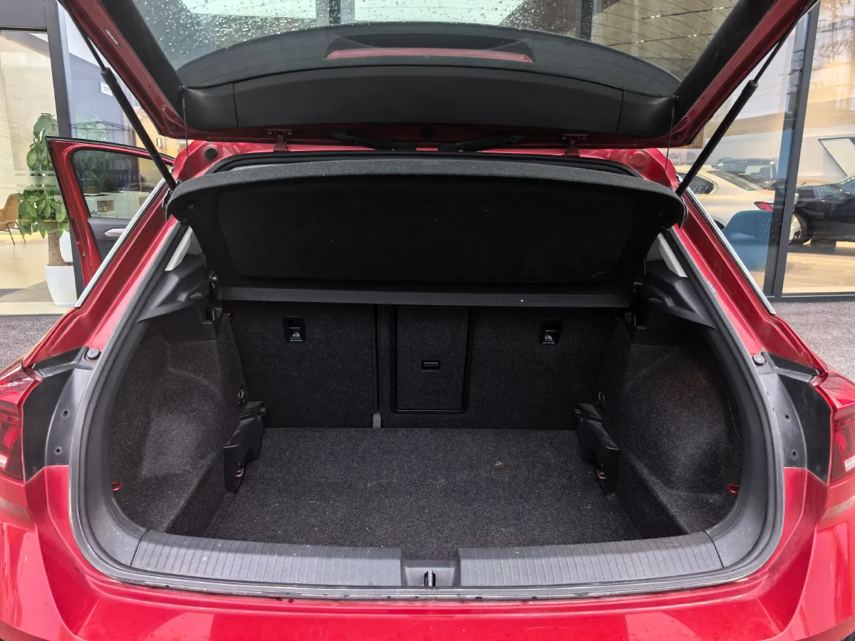 2021 Volkswagen T-Roc 1.4T 150HP L4 7DCT,autocango,china used car exporter,china ev exporter,chinese used car exporter,chinese used ev exporter