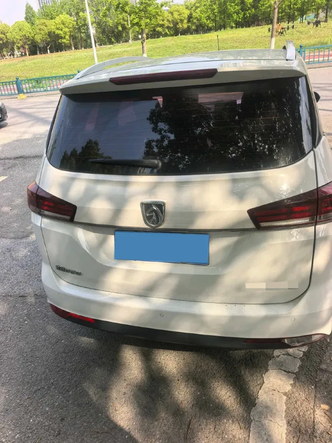 2019 BaoJun 360 1.5L 105HP L4 6MT,autocango,china used car exporter,china ev exporter,chinese used car exporter,chinese used ev exporter
