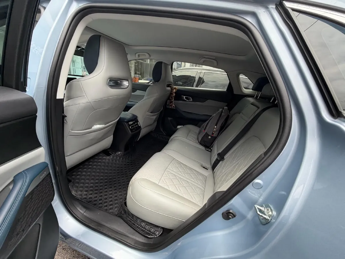 2022 Bestune T99 2.0T 224HP L4 6AT,autocango,china used car exporter,china ev exporter,chinese used car exporter,chinese used ev exporter