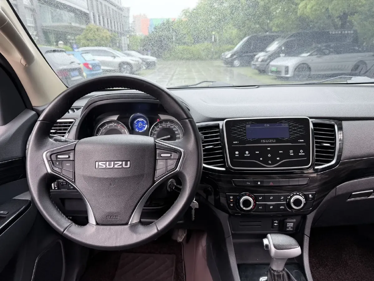 2020 Isuzu Mu-X 1.9T 166HP L4 6AT,autocango,china used car exporter,china ev exporter,chinese used car exporter,chinese used ev exporter