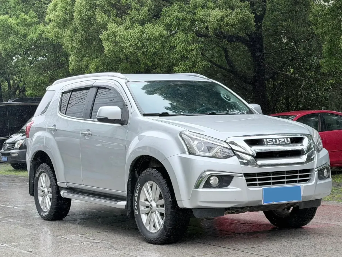 2020 Isuzu Mu-X 1.9T 166HP L4 6AT,autocango,china used car exporter,china ev exporter,chinese used car exporter,chinese used ev exporter