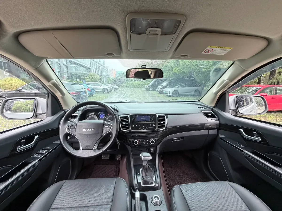 2020 Isuzu Mu-X 1.9T 166HP L4 6AT,autocango,china used car exporter,china ev exporter,chinese used car exporter,chinese used ev exporter