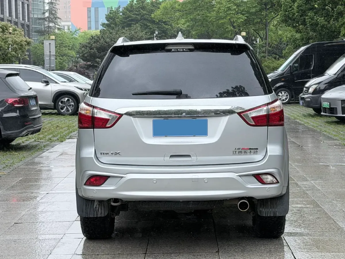 2020 Isuzu Mu-X 1.9T 166HP L4 6AT,autocango,china used car exporter,china ev exporter,chinese used car exporter,chinese used ev exporter
