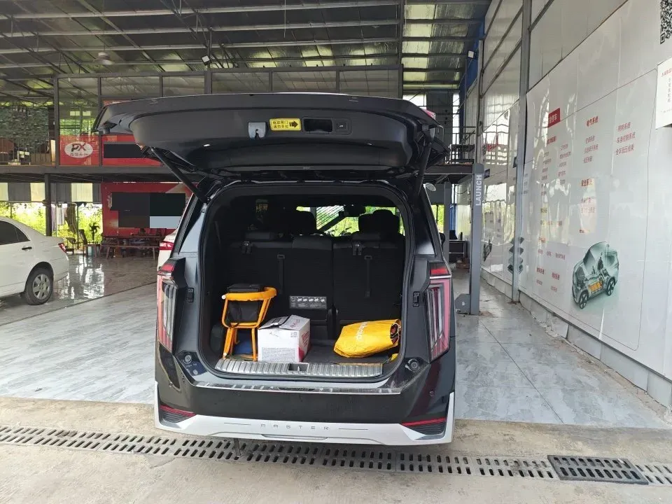 2023 GAC Trumpchi M8 2.0T 252HP L4 8AT,autocango,china used car exporter,china ev exporter,chinese used car exporter,chinese used ev exporter