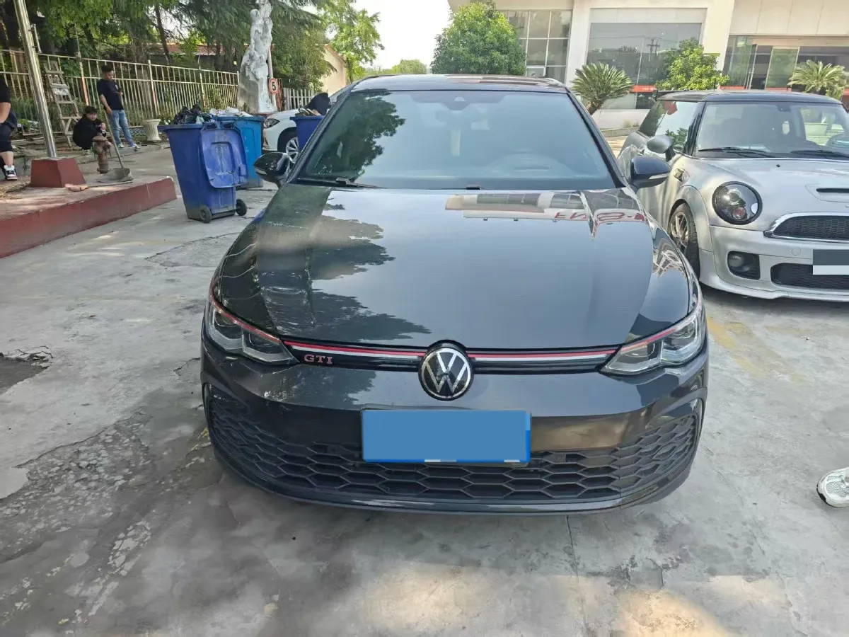 2021 Volkswagen GolfGTI 2.0T 220HP L4 7DCT,autocango,china used car exporter,china ev exporter,chinese used car exporter,chinese used ev exporter