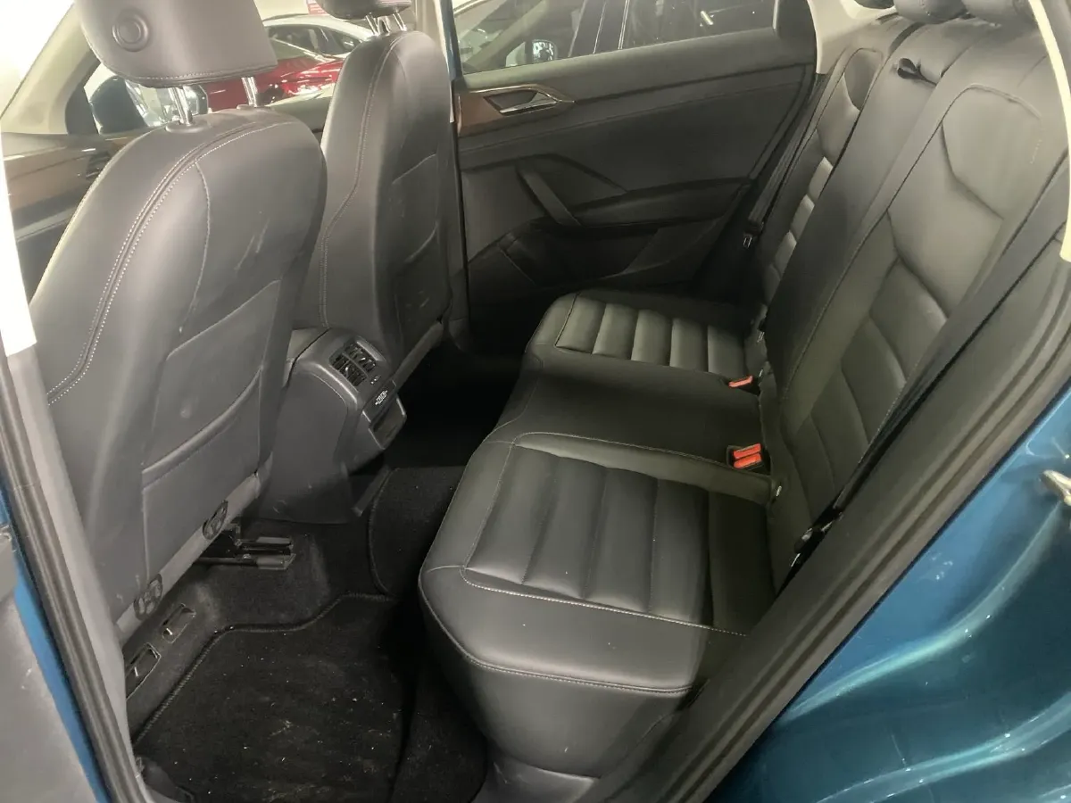 2019 MINI MINI 1.5T 102HP L3 7DCT,autocango,china used car exporter,china ev exporter,chinese used car exporter,chinese used ev exporter