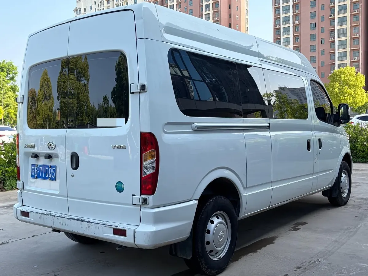 2023 MAXUS XinTu V80 2.0T 127HP L4 6MT,autocango,china used car exporter,china ev exporter,chinese used car exporter,chinese used ev exporter