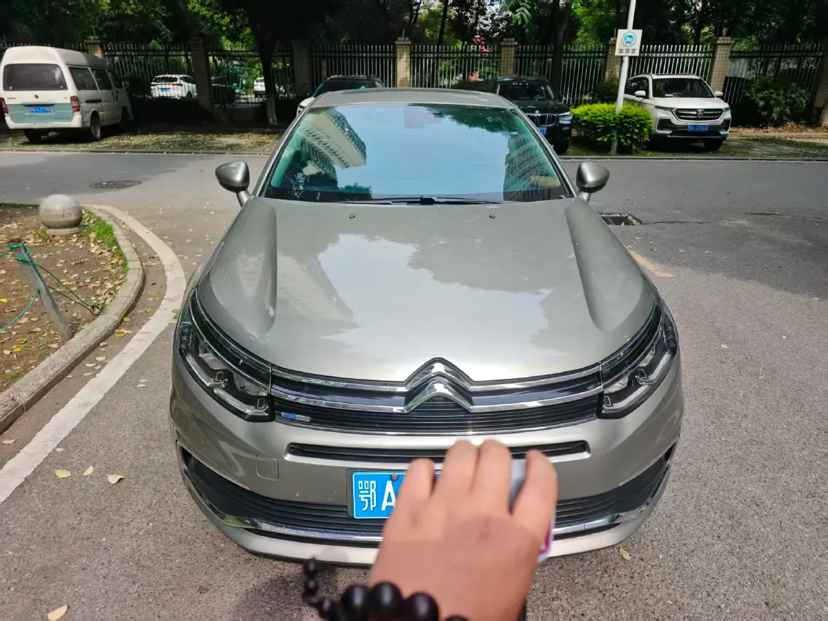 2017 Citroen C5 1.6T 167HP L4 6AT,autocango,china used car exporter,china ev exporter,chinese used car exporter,chinese used ev exporter