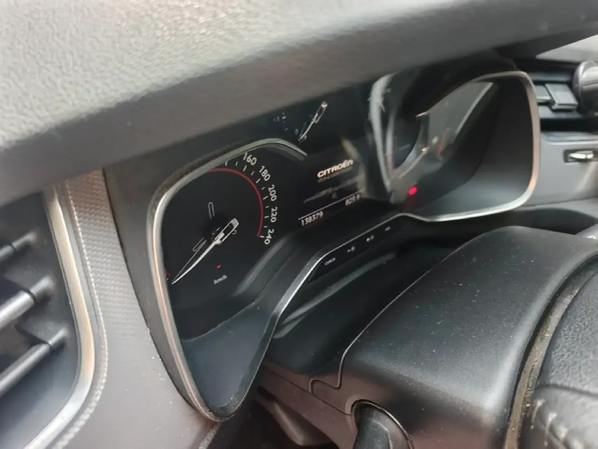 2017 Citroen C5 1.6T 167HP L4 6AT,autocango,china used car exporter,china ev exporter,chinese used car exporter,chinese used ev exporter
