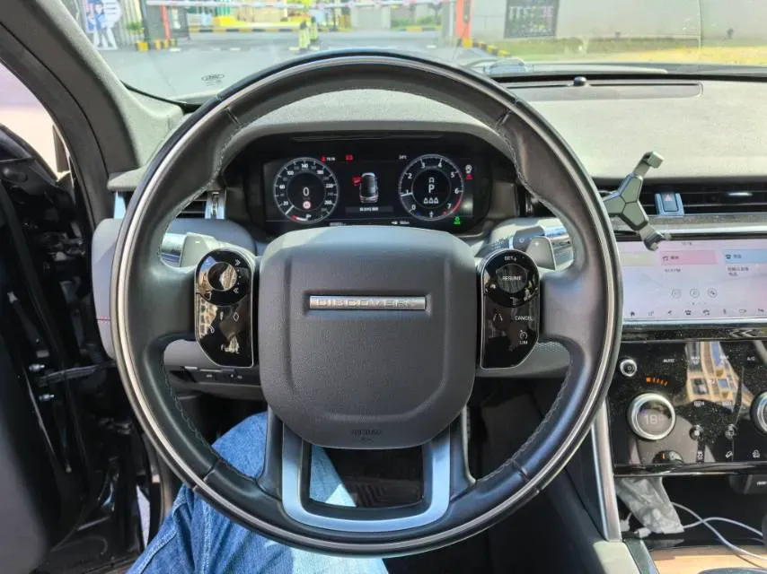2020 Land Rover Discovery Sport 2.0T 249HP L4 9AT,autocango,china used car exporter,china ev exporter,chinese used car exporter,chinese used ev exporter
