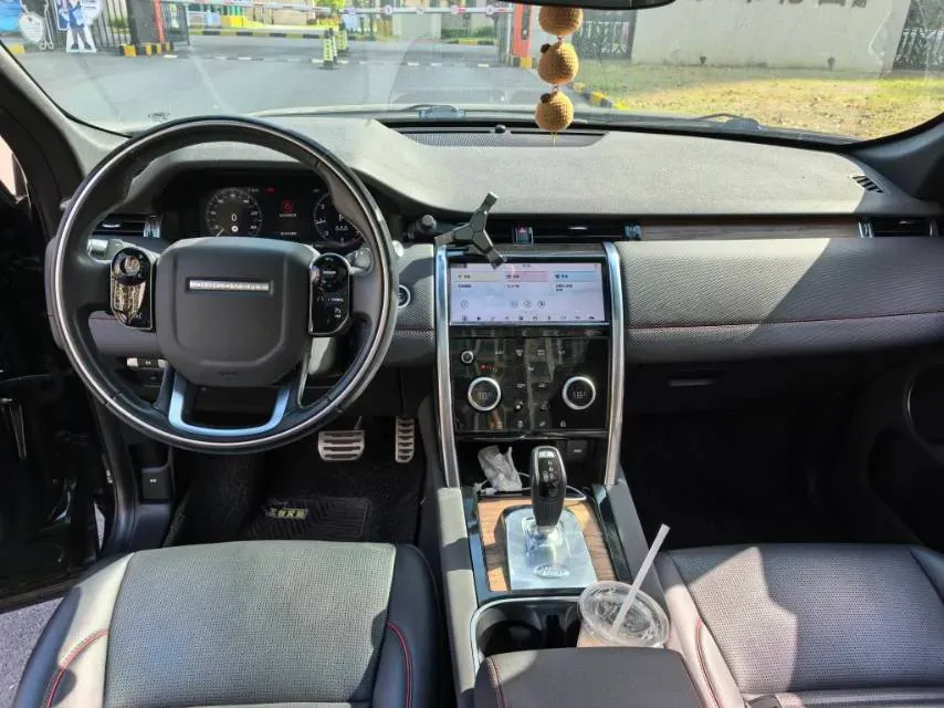 2020 Land Rover Discovery Sport 2.0T 249HP L4 9AT,autocango,china used car exporter,china ev exporter,chinese used car exporter,chinese used ev exporter