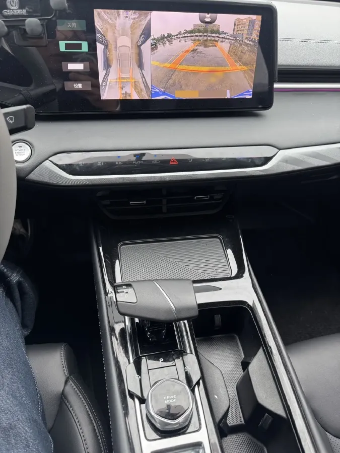 2023 ChangAn Raeton Plus 1.5T 188HP L4 7DCT,autocango,china used car exporter,china ev exporter,chinese used car exporter,chinese used ev exporter