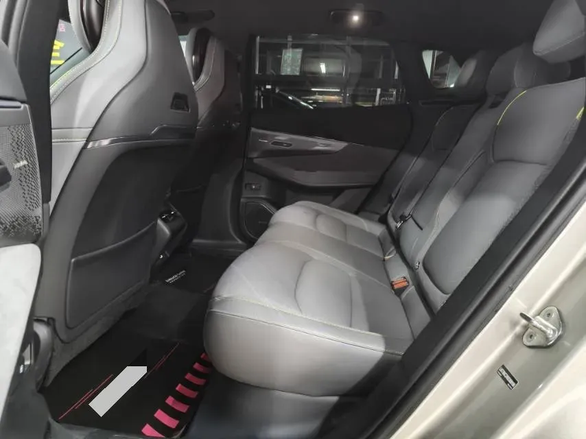 2025 LYNK&CO 08 EM-P 1.5T 163HP L4 3DHT PHEV 21.2KWH,autocango,china used car exporter,china ev exporter,chinese used car exporter,chinese used ev exporter