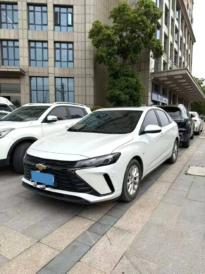 2023 Chevrolet Monza 1.5L 113HP L4 6DCT,autocango,china used car exporter,china ev exporter,chinese used car exporter,chinese used ev exporter