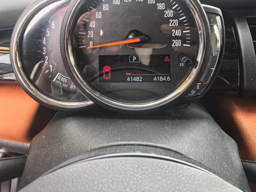 2021 MINI MINI 1.5T 102HP L3 7DCT,autocango,china used car exporter,china ev exporter,chinese used car exporter,chinese used ev exporter