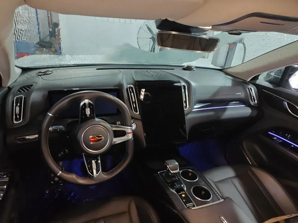 2023 HongQi HS3 1.5T 169HP L4 7DCT,autocango,china used car exporter,china ev exporter,chinese used car exporter,chinese used ev exporter