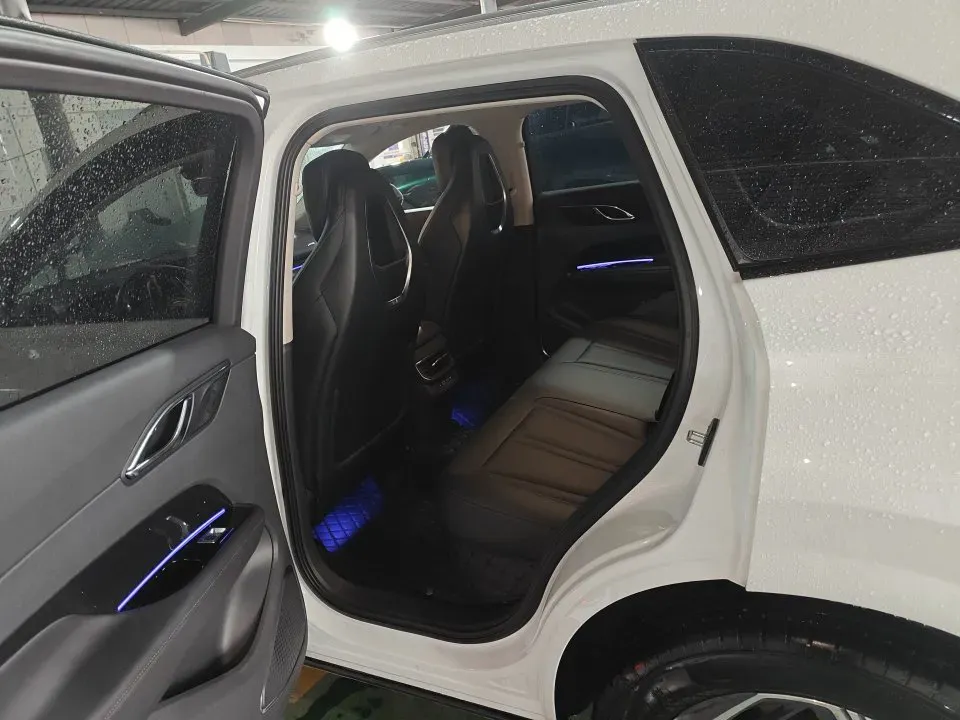 2023 HongQi HS3 1.5T 169HP L4 7DCT,autocango,china used car exporter,china ev exporter,chinese used car exporter,chinese used ev exporter